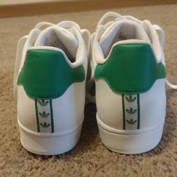 Adidas Shell Toe White and Green Athletic Shoes with Classic Stripes ***NEW WO.B - Picture 3 of 8